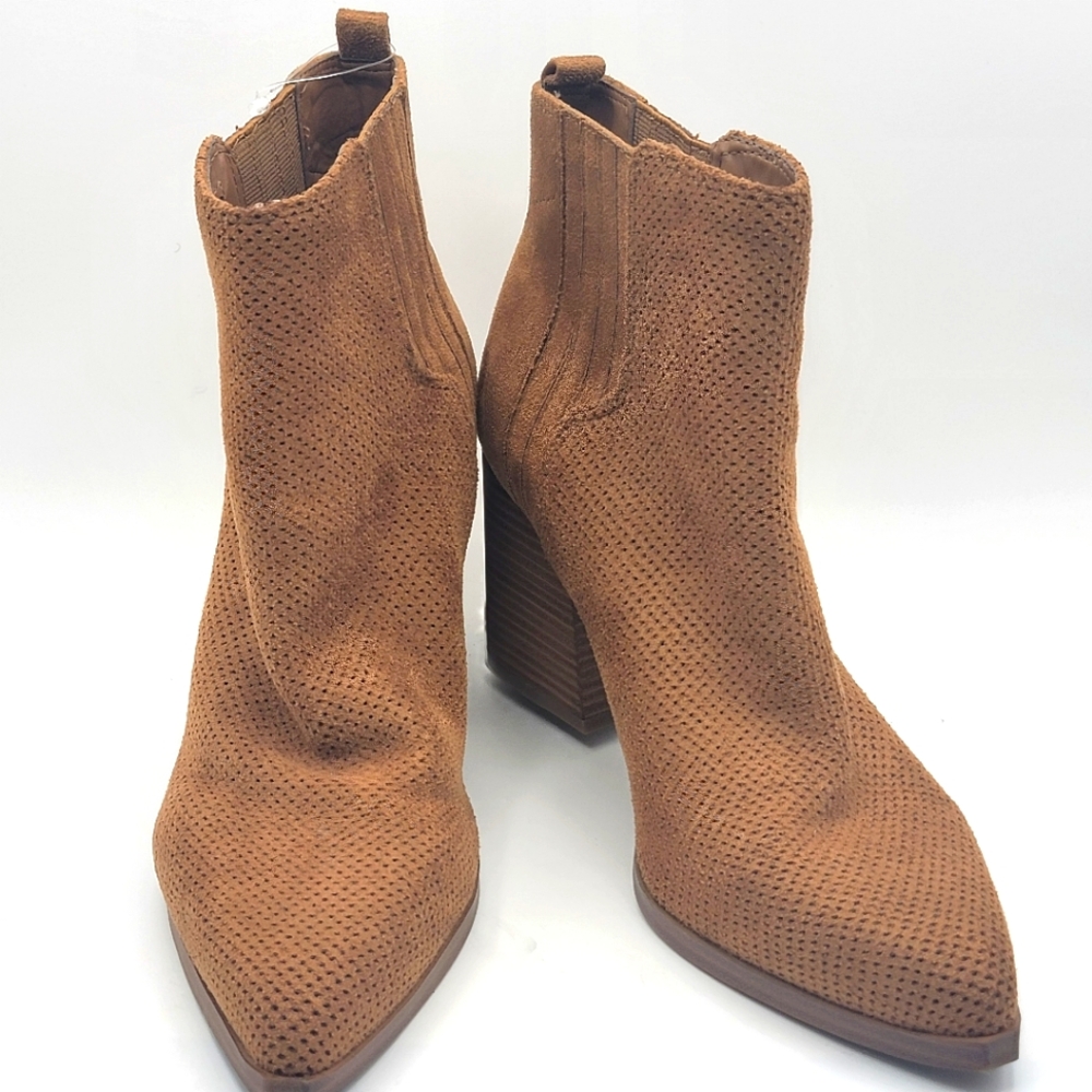 NWOT Indigo Road Faux Suede Booties Size‎ 9.5. #1207